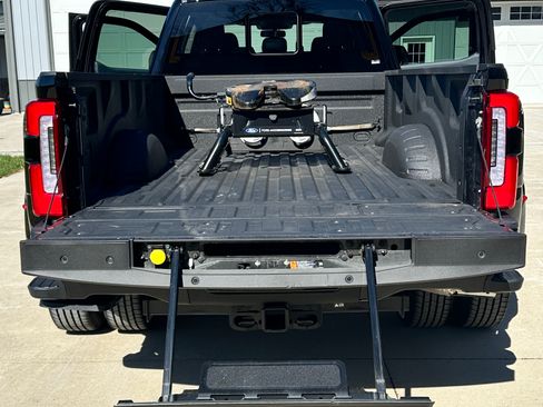 Used 2024 Ford F350 Limited image 26