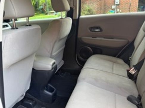 Used 2016 Honda HR-V EX image 12