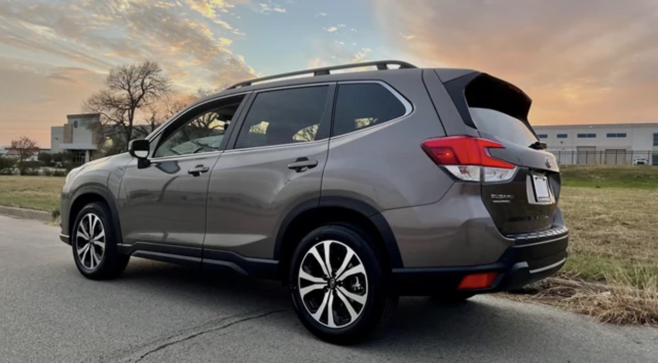 Used 2020 Subaru Forester Limited w/ Popular Package #3 AWD/4WD image 1
