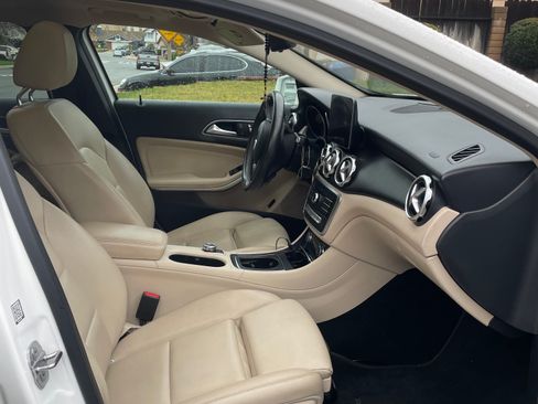 Used 2020 Mercedes-Benz GLA 250 image 7