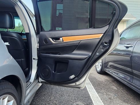 Used 2013 Lexus GS 450h RWD image 25
