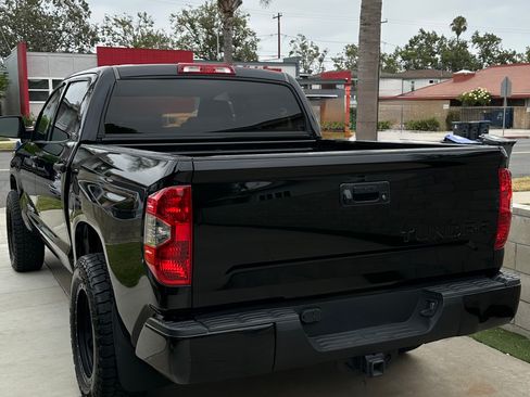 Used 2014 Toyota Tundra SR5 w/ SR5 Upgrade Package image 4