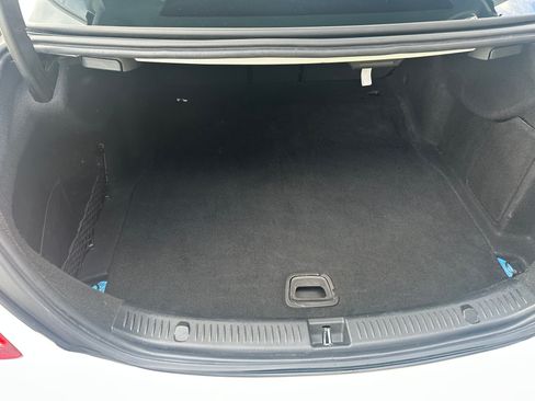 Used 2017 Mercedes-Benz E 300 image 10