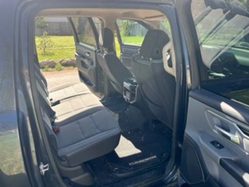 Used 2019 RAM 1500 Big Horn RWD image 12