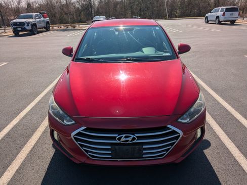 Used 2017 Hyundai Elantra SE w/ SE A/T Tech Package 03 image 12