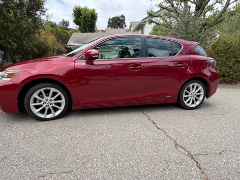 Used 2012 Lexus CT 200h Premium FWD image 1