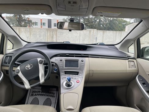 Used 2012 Toyota Prius Three image 18