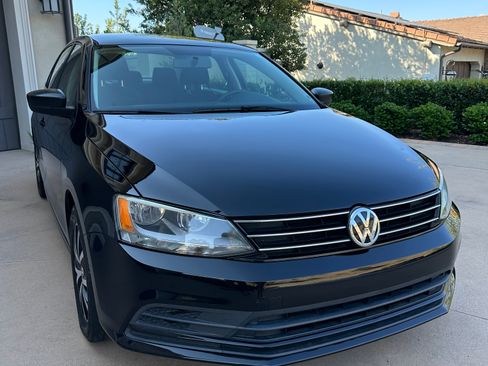 Used 2016 Volkswagen Jetta SE FWD image 19