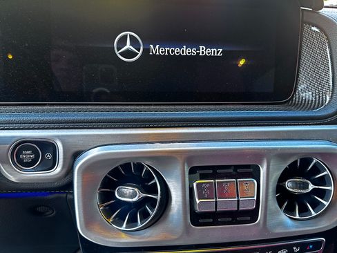Used 2021 Mercedes-Benz G 550 image 13