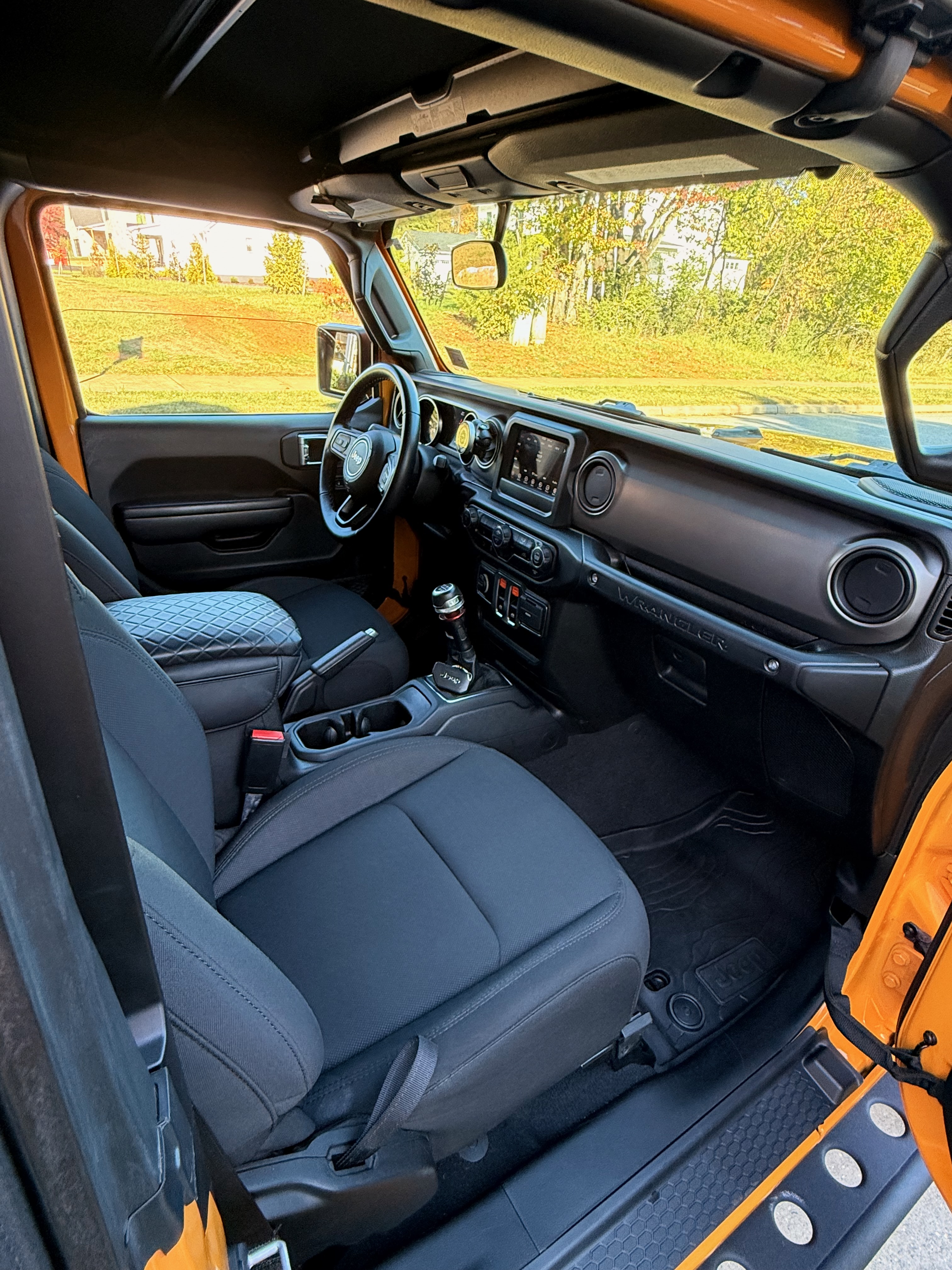 Used 2021 Jeep Wrangler Sport AWD/4WD image 22