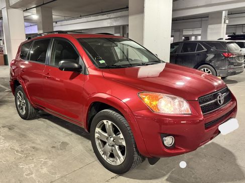 Used 2010 Toyota RAV4 Sport image 9
