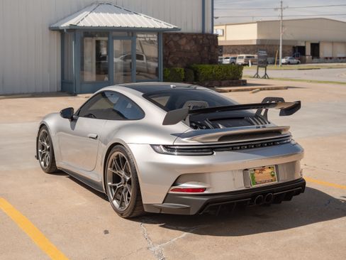 Used 2022 Porsche 911 GT3 image 6