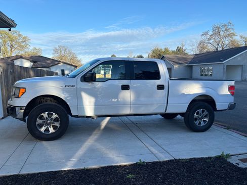 Used 2014 Ford F150 XLT image 1