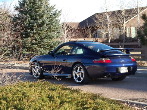 Used 2001 Porsche 911 Carrera image 1