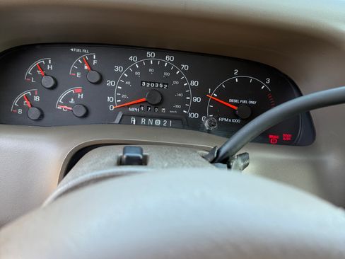Used 2001 Ford F250 2WD Crew Cab Super Duty image 6