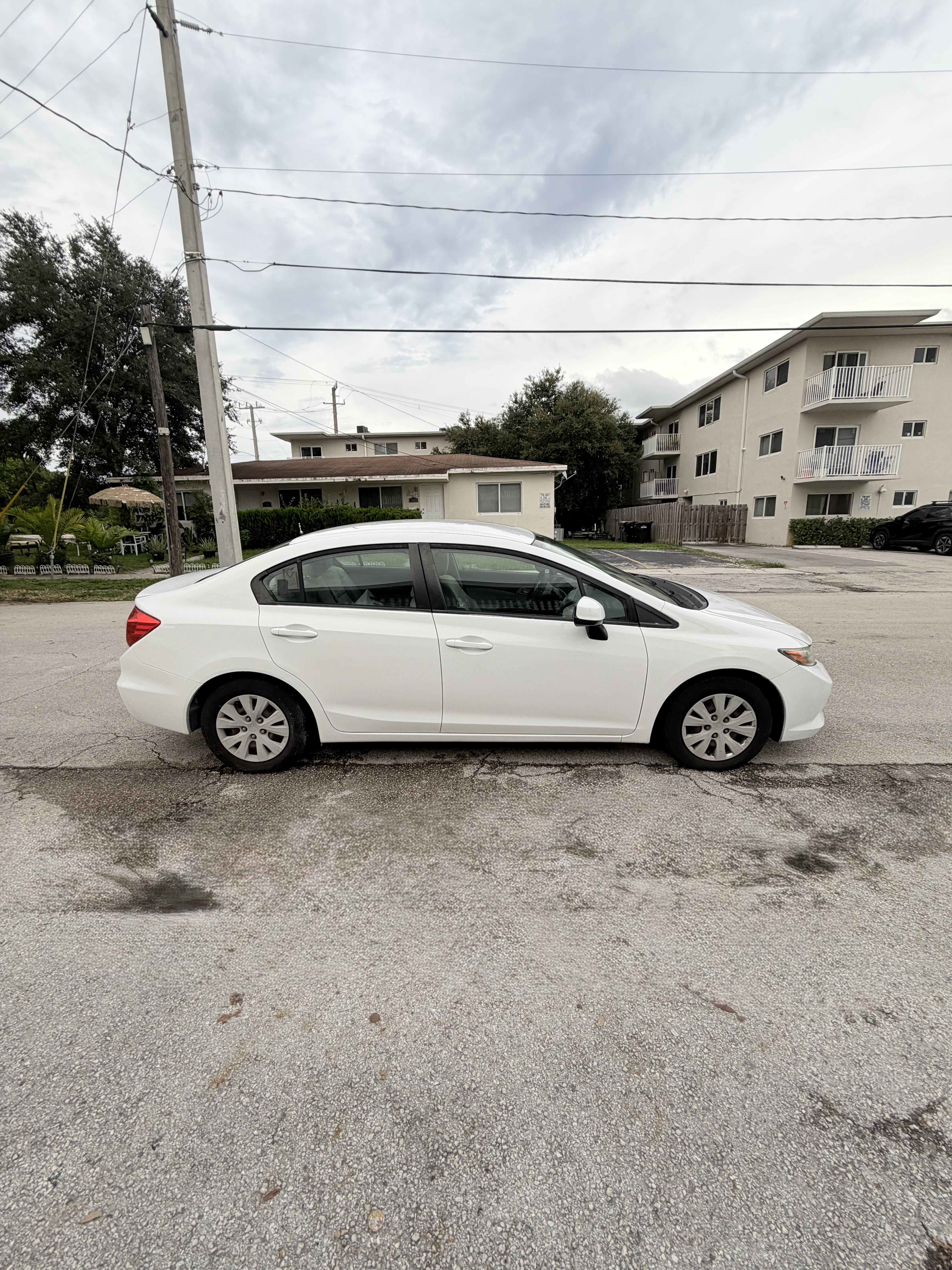 Used 2012 Honda Civic LX image 1