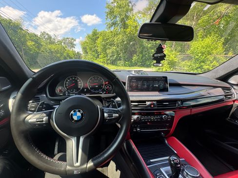 Used 2017 BMW X6 M image 6