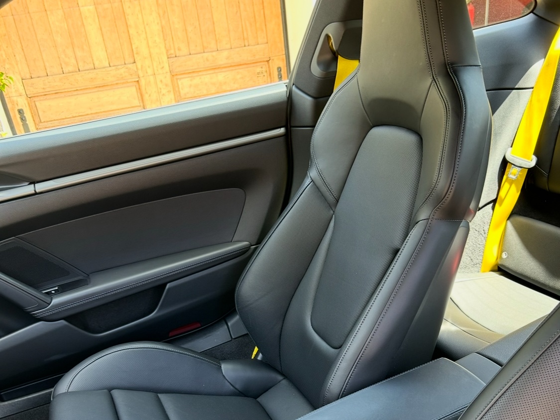 Used 2022 Porsche 911 Carrera image 9