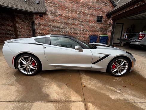 Used 2015 Chevrolet Corvette Stingray Z51 Coupe 2D w/ 3LT Preferred Equipment Group image 5