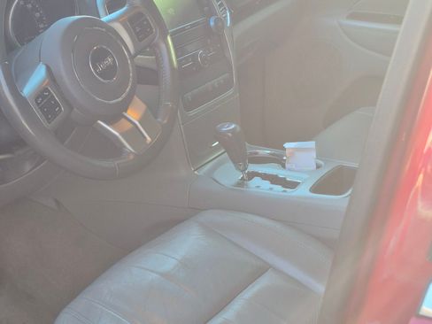 Used 2013 Jeep Grand Cherokee Laredo image 11