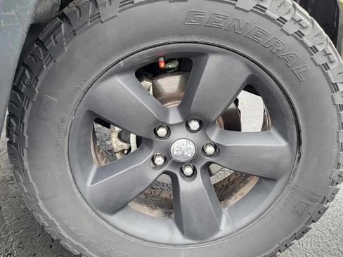 Used 2015 RAM 1500 Classic SLT w/ SLT Plus D←cor Group image 16