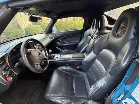 Used 2004 Honda S2000 image 5