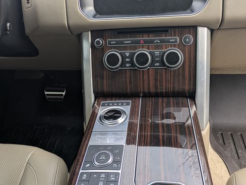 Used 2017 Land Rover Range Rover Supercharged image 20