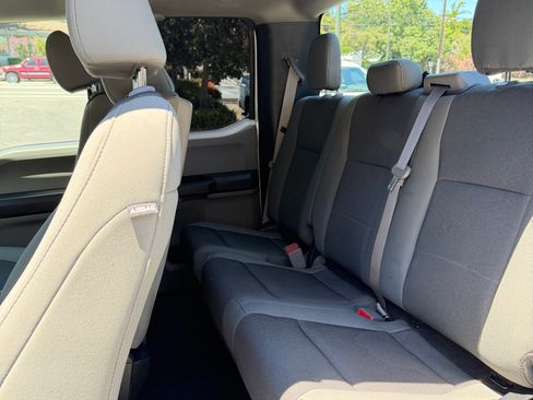 Used 2018 Ford F150 XL w/ Equipment Group 101A Mid RWD image 10