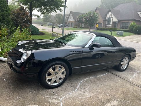 Used 2002 Ford Thunderbird RWD image 1