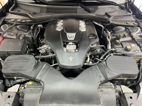 Used 2019 Maserati Ghibli RWD image 17