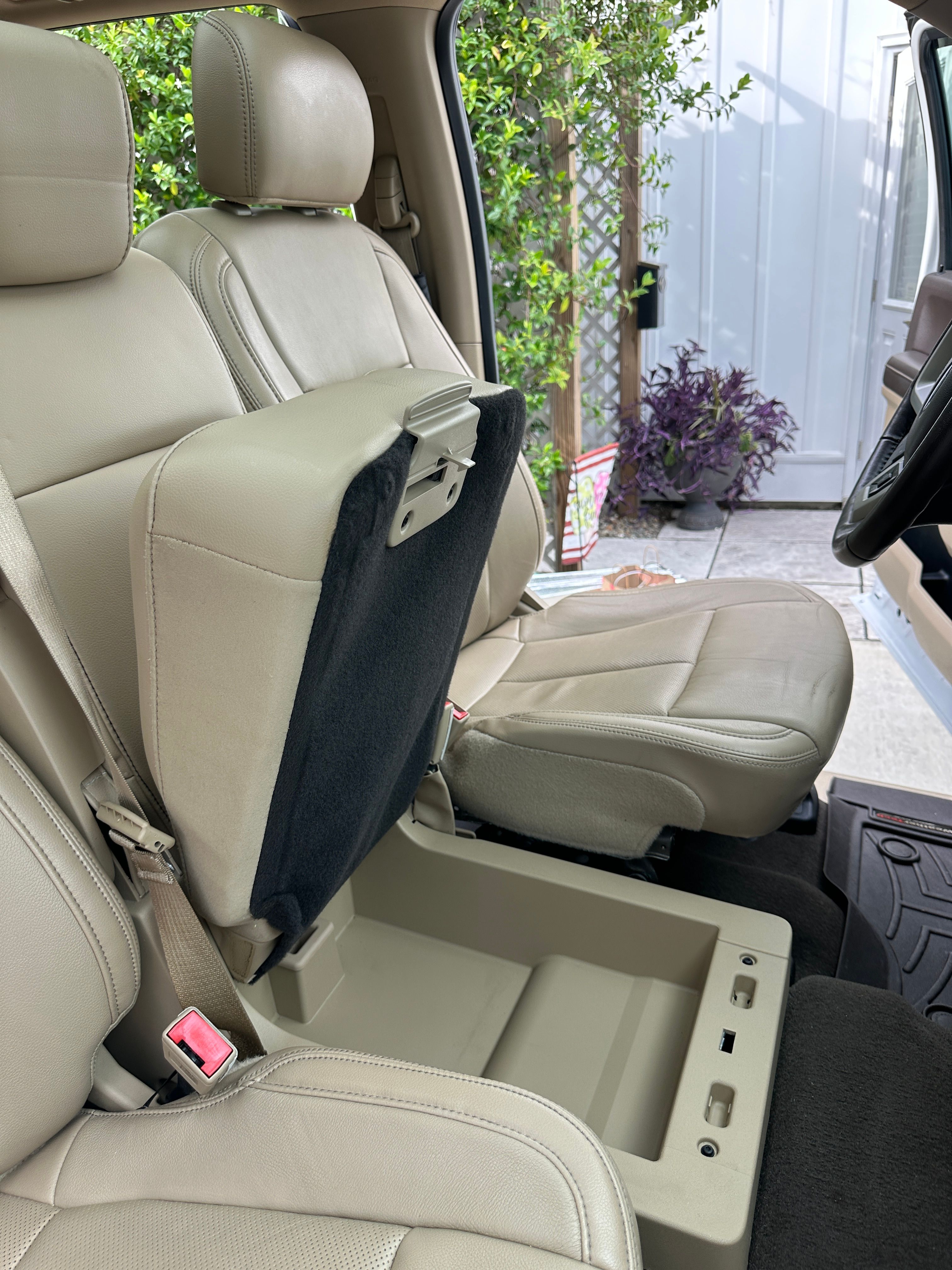 Used 2020 Ford F150 Lariat w/ Equipment Group 501A Mid image 28