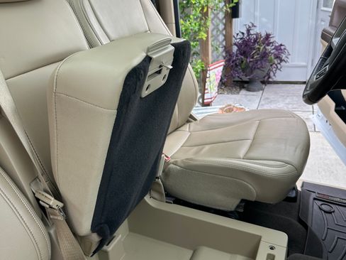 Used 2020 Ford F150 Lariat w/ Equipment Group 501A Mid image 28