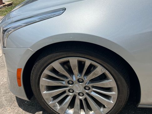 Used 2019 Cadillac CTS Luxury RWD image 10