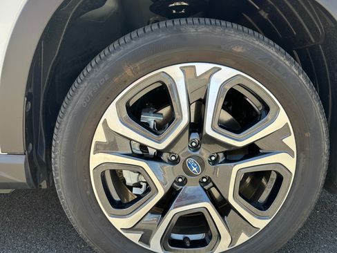 Used 2026 Subaru Ascent Limited AWD/4WD image 5