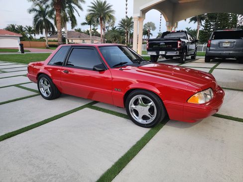 Used 1993 Ford Mustang LX image 13