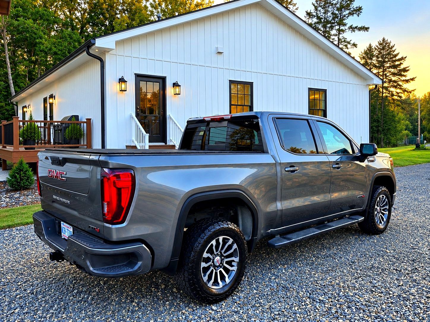 Used 2020 GMC Sierra 1500 AT4 w/ AT4 Premium Package AWD/4WD image 6