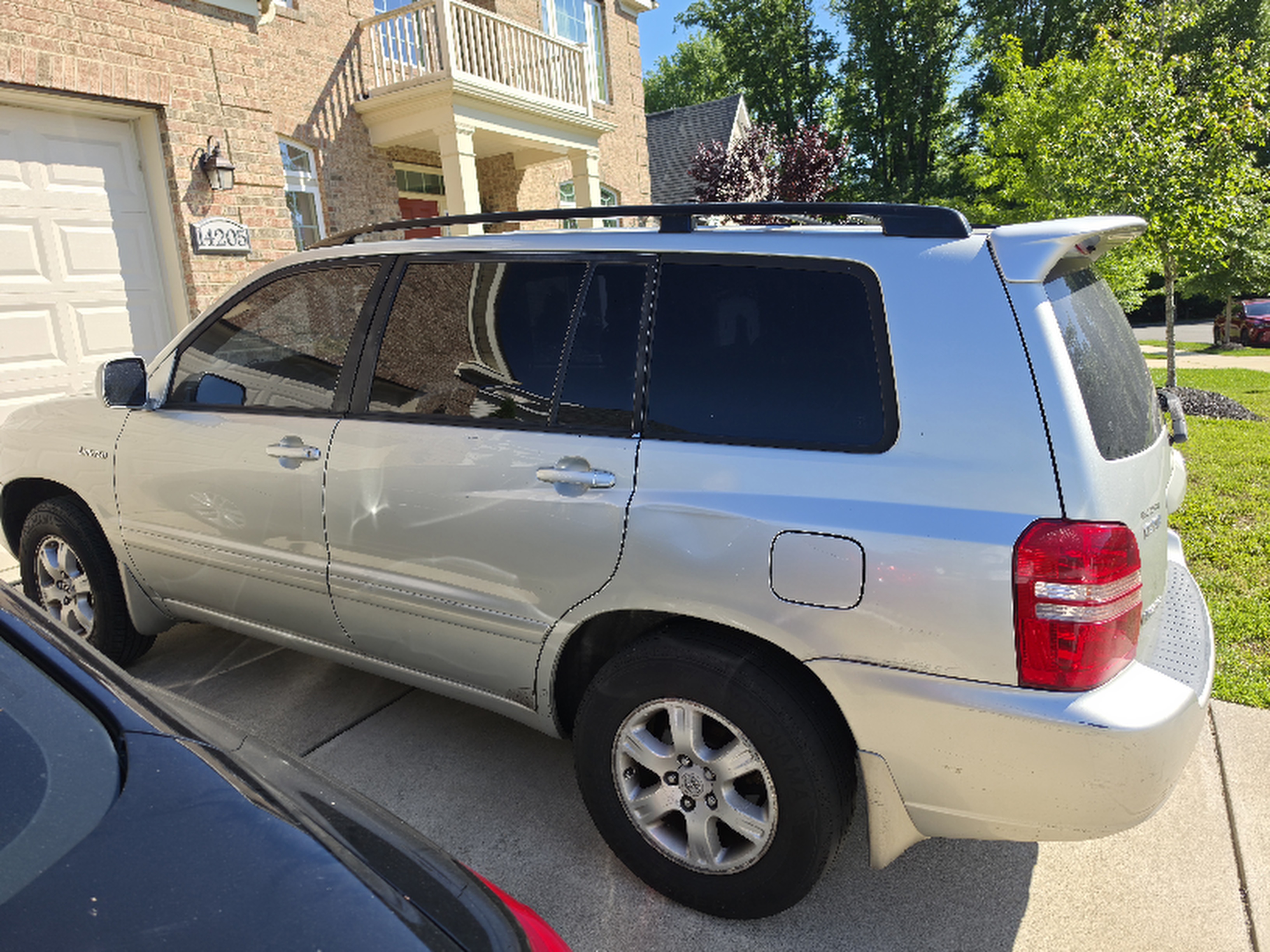 Used 2003 Toyota Highlander Limited w/ Leather Trim Pkg AWD/4WD image 4