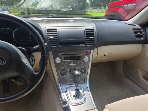 Used 2007 Subaru Outback 2.5i AWD/4WD image 6