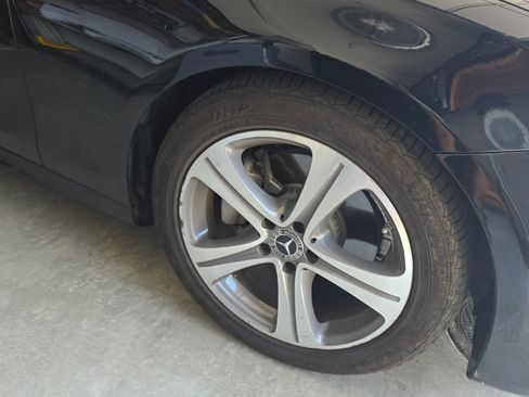 Used 2019 Mercedes-Benz E 300 image 9