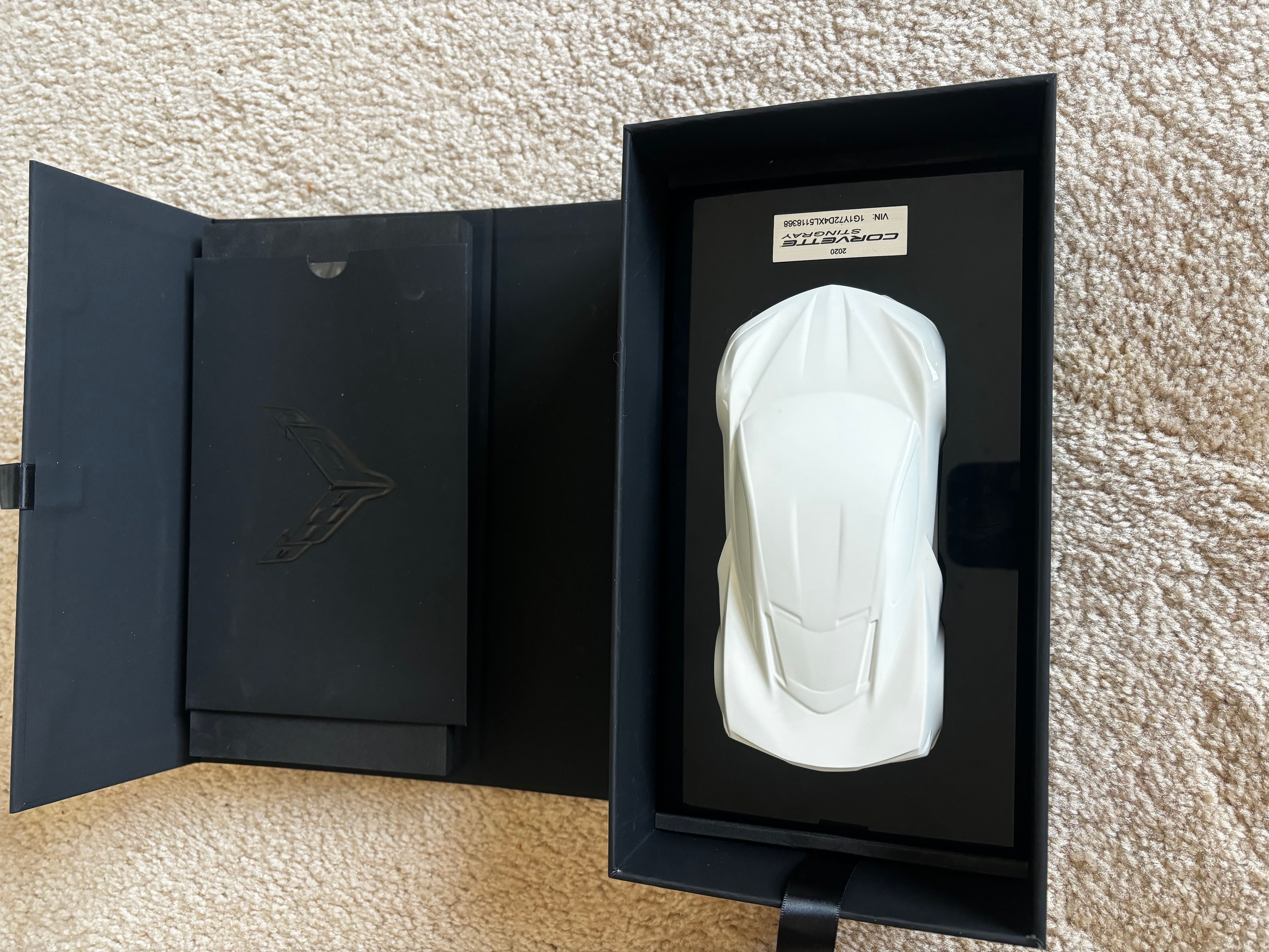 Used 2020 Chevrolet Corvette Stingray Preferred Cpe w/ 2LT Preferred Equipment Group RWD image 10