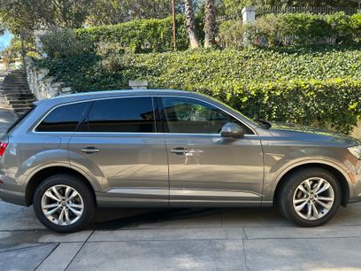Used 2017 Audi Q7 3.0T Premium Plus w/ Premium Plus Package
