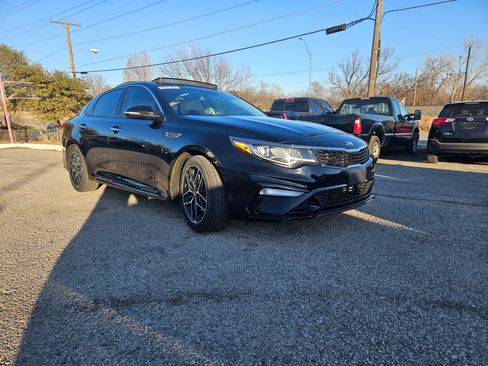 Used 2020 Kia Optima SE image 8