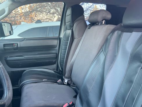 Used 2015 Toyota Tundra SR image 4