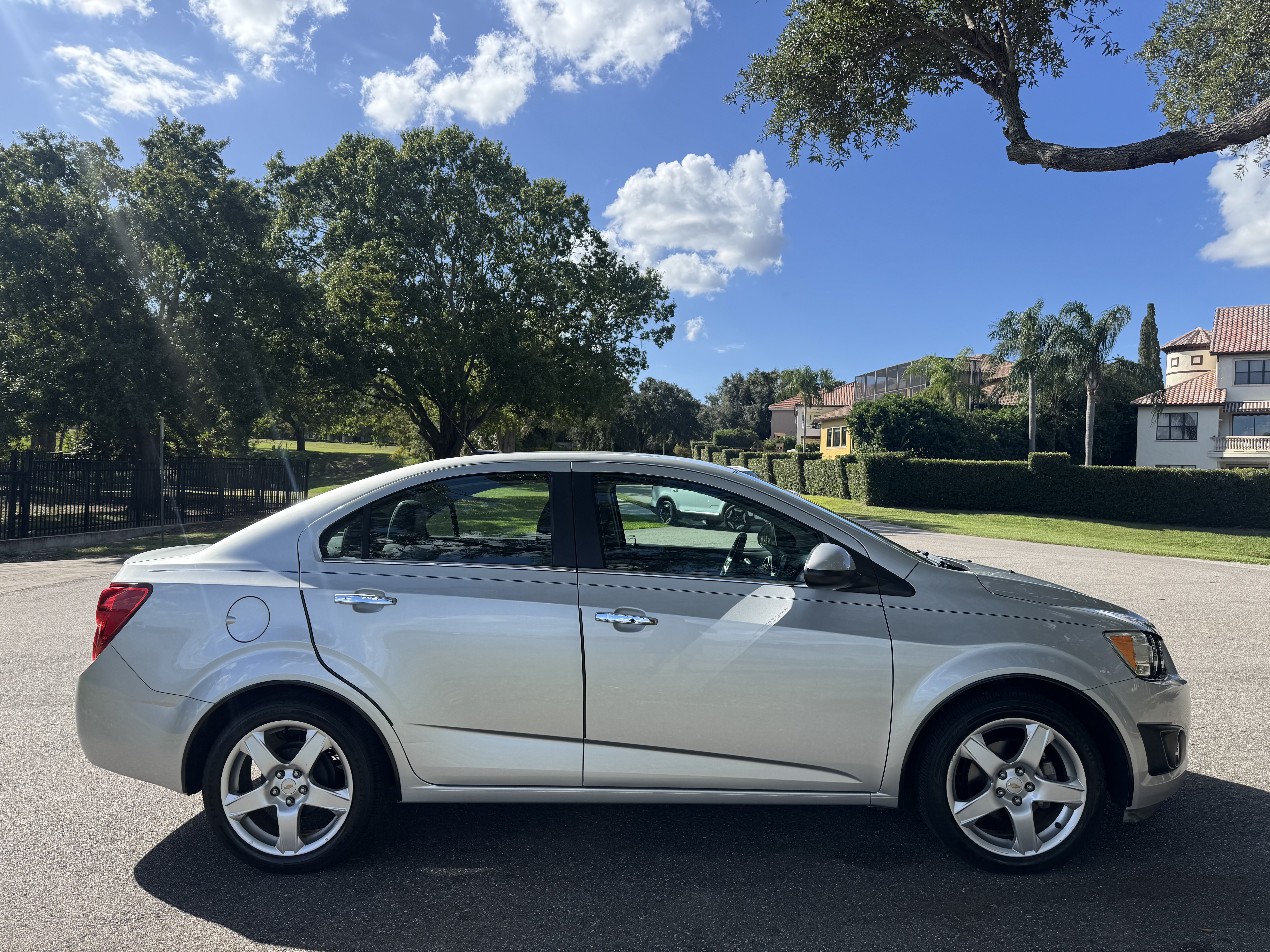 Used 2012 Chevrolet Sonic LTZ FWD image 5