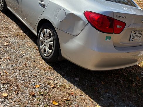 Used 2009 Hyundai Elantra GLS w/ Popular Equipment Pkg 2 image 2