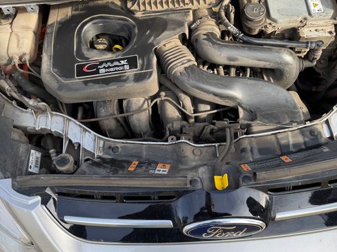 Used 2016 Ford C-MAX Energi SEL image 9