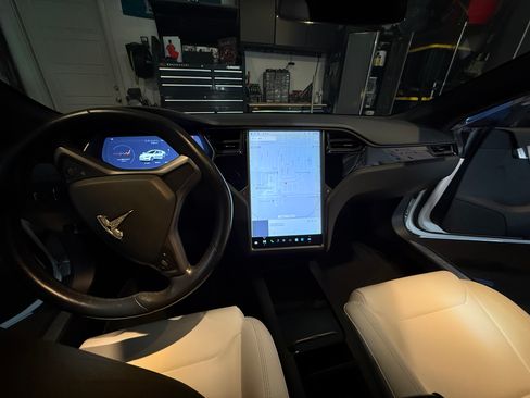 Used 2018 Tesla Model S 75D image 8