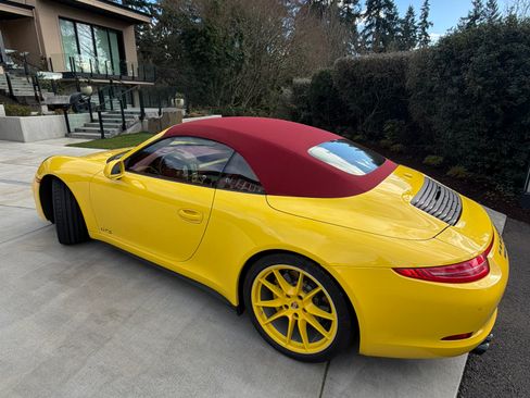 Used 2016 Porsche 911 Carrera 4 GTS image 5