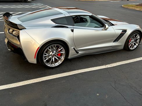 Used 2019 Chevrolet Corvette Z06 image 5