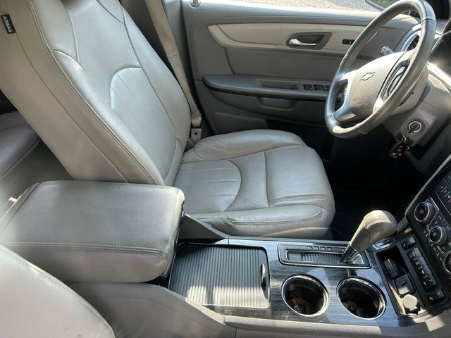 Used 2017 Chevrolet Traverse Premier AWD/4WD image 15